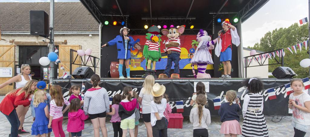 Spectacle des enfants domaine de dugny